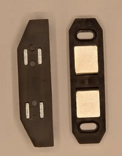 FenekO VH054 BR Vliegendeur magneet BRUIN